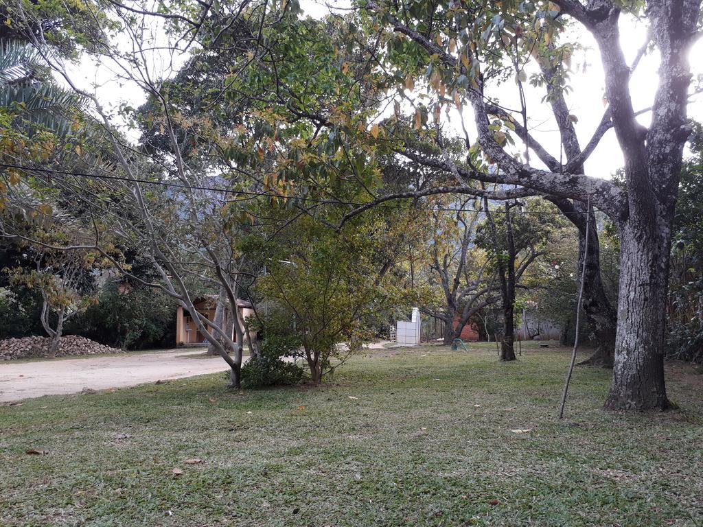 Casa Da Trilha Hotel วาเล ดู คาเปา ภายนอก รูปภาพ